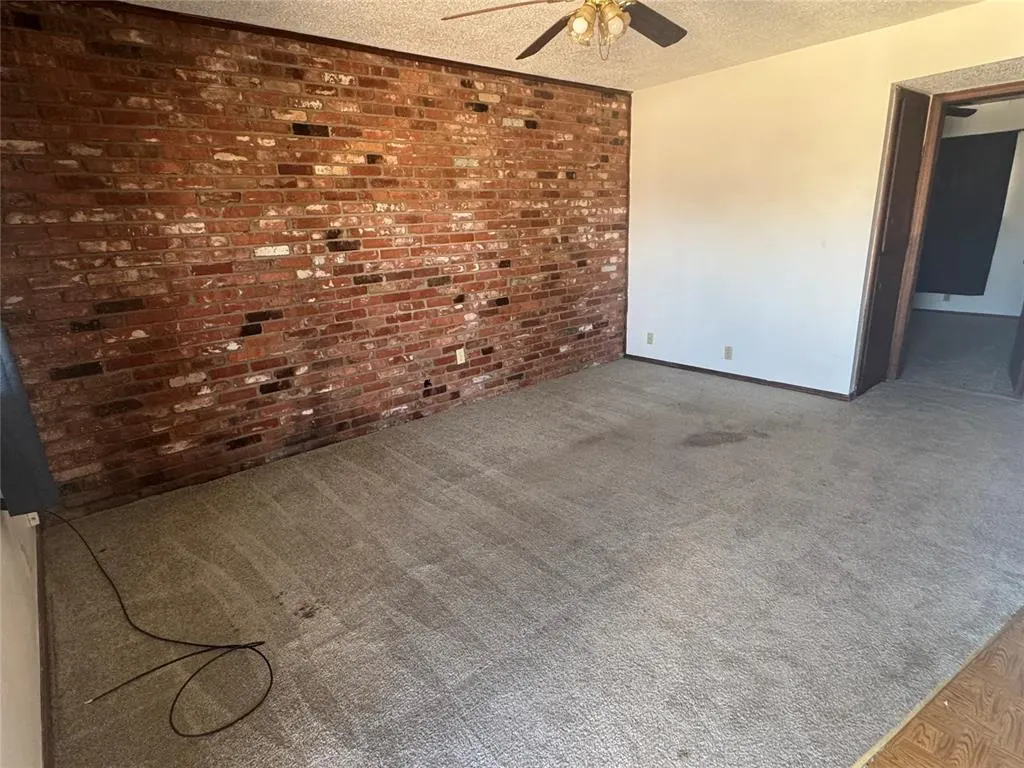 Front exterior — 1324 Meadow Lane, Weatherford, OK 73096