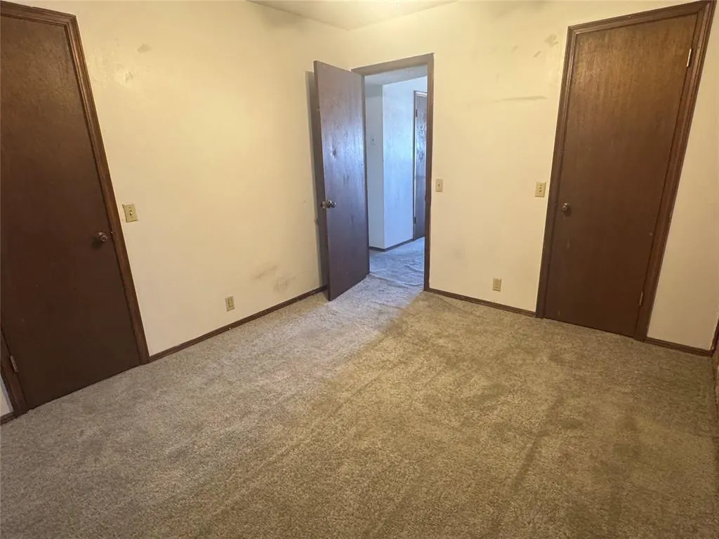 Photo 3 — 1324 Meadow Lane, Weatherford, OK 73096