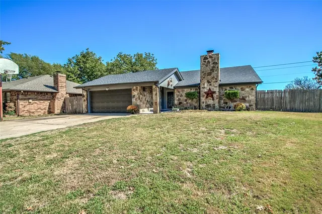 Photo 4 — 10008 Albert Lane, Yukon, OK 73099