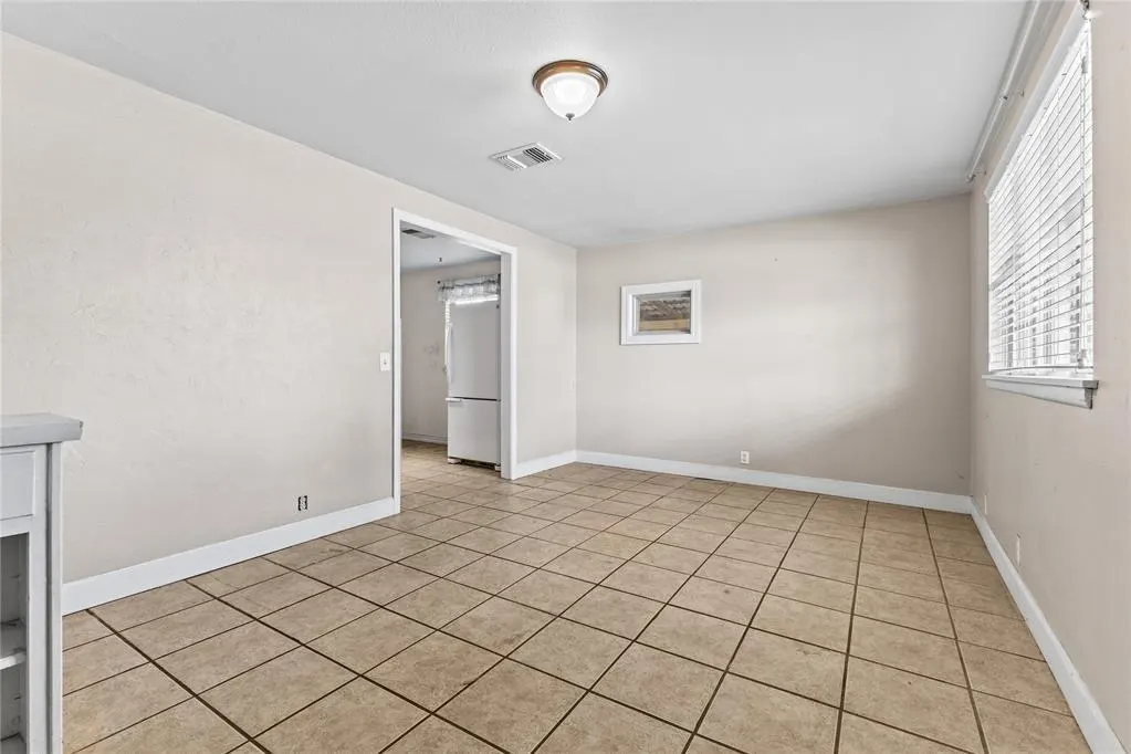 Photo 3 — 516 E Huber Street, Weatherford, OK 73096
