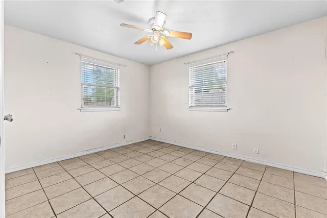 Photo 7 — 516 E Huber Street, Weatherford, OK 73096