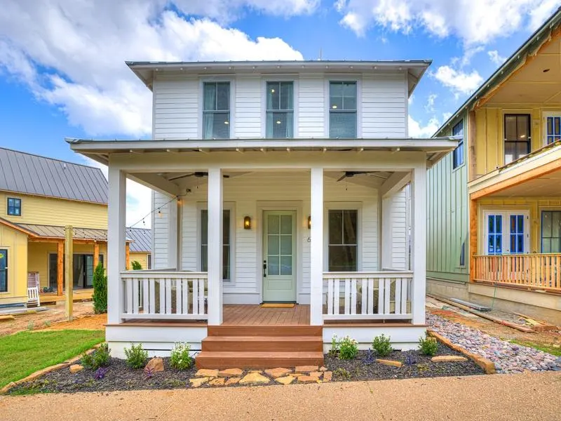 Front exterior — 66 Hill Street, Carlton Landing, OK 74432