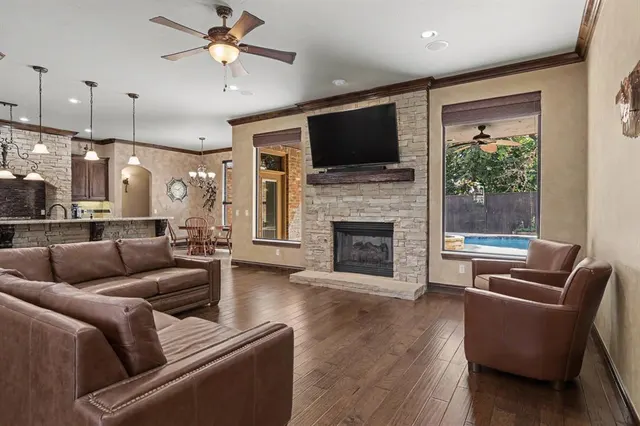 Photo 7 — 420 Stonemill Boulevard, Yukon, OK 73099
