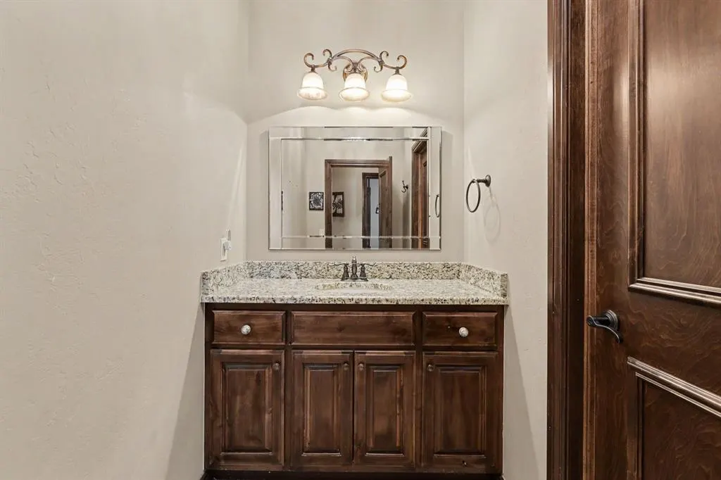 Photo 35 — 420 Stonemill Boulevard, Yukon, OK 73099