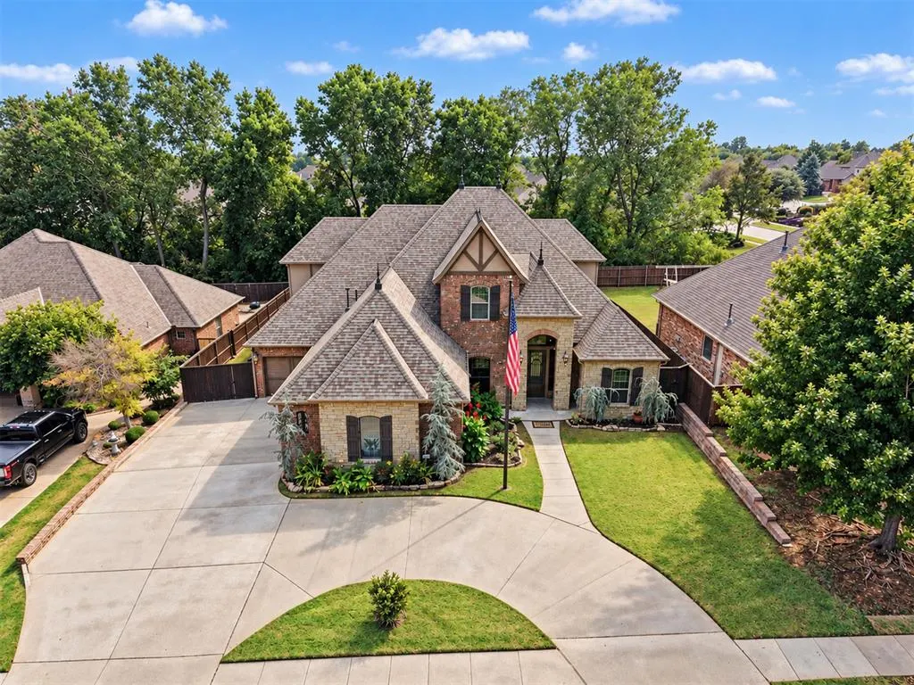Photo 45 — 420 Stonemill Boulevard, Yukon, OK 73099