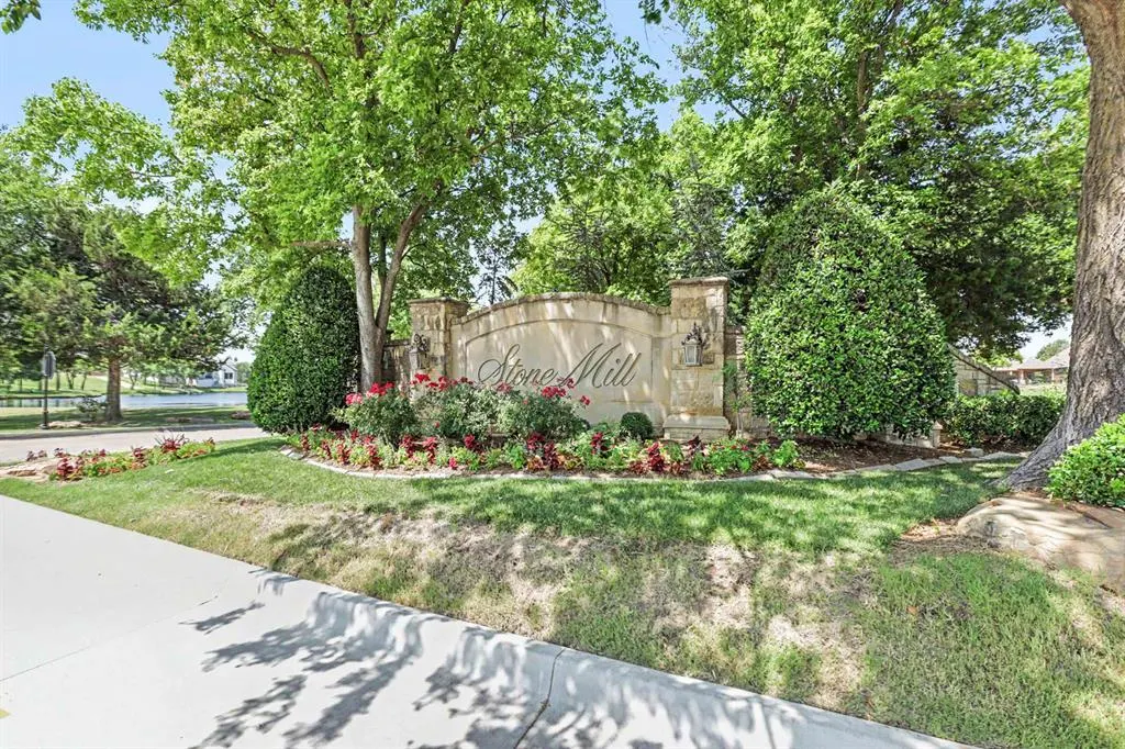 Photo 47 — 420 Stonemill Boulevard, Yukon, OK 73099