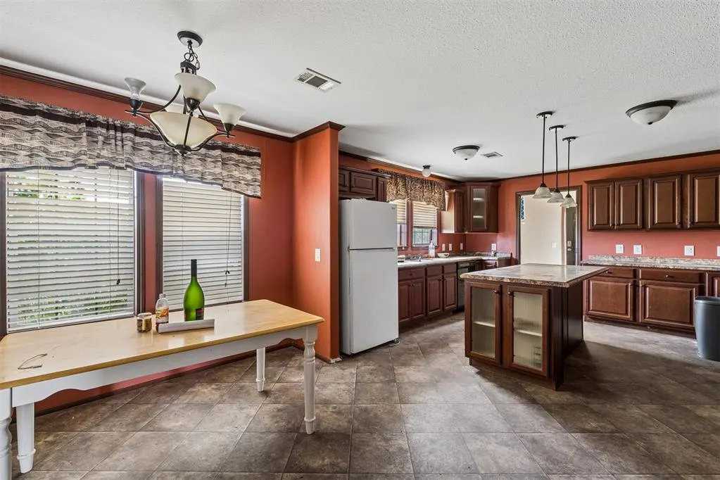 Photo 6 — 1515 N 14th Street, Guthrie, OK 73044