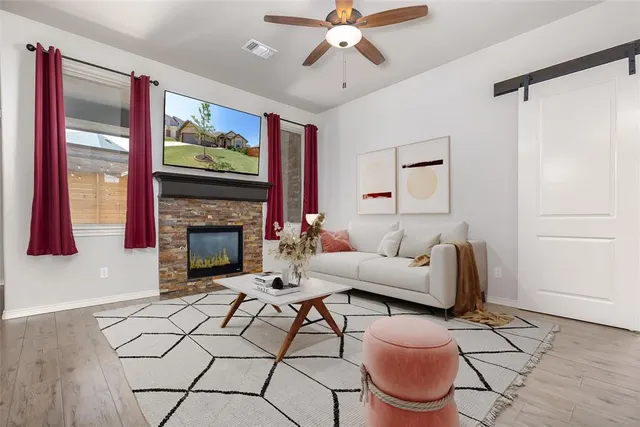 Photo 5 — 2333 El Cajon Street, Edmond, OK 73034