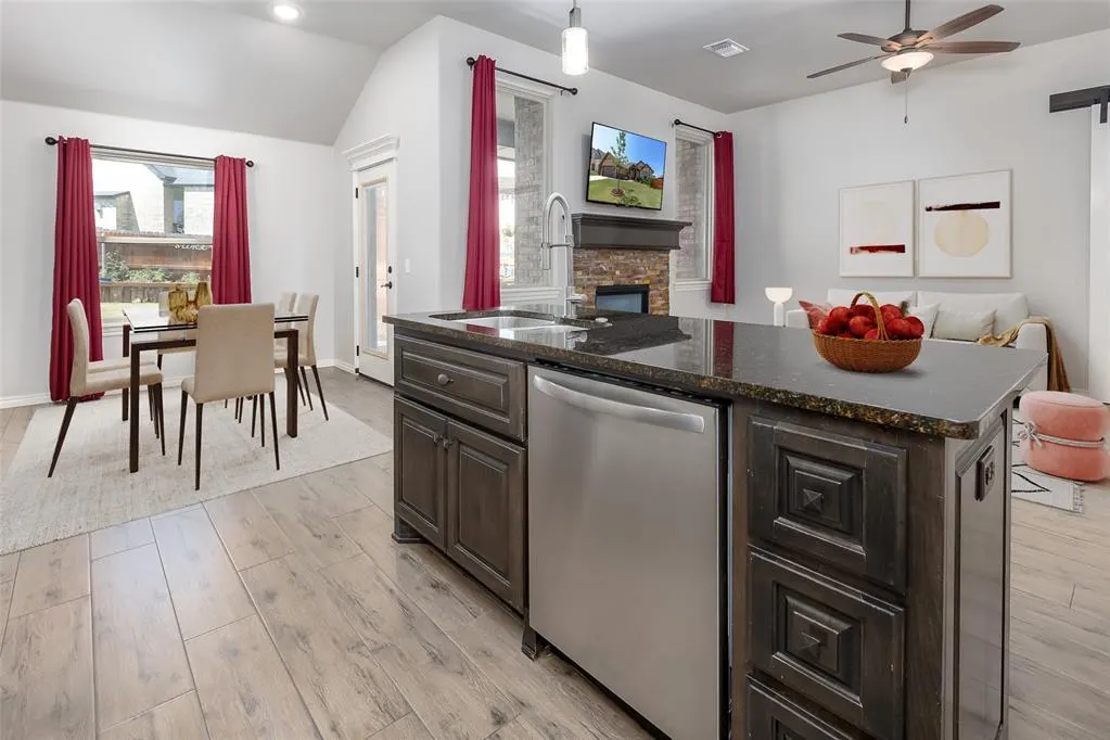 Photo 8 — 2333 El Cajon Street, Edmond, OK 73034