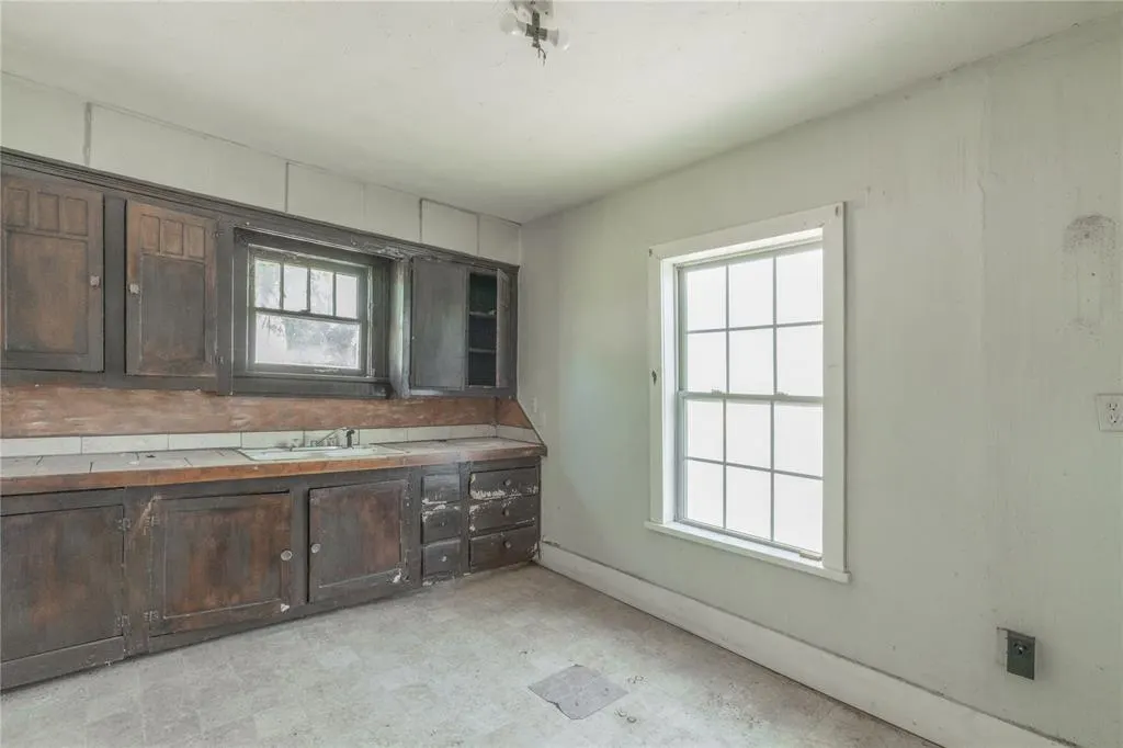 Photo 6 — 820 W Highland Street, Shawnee, OK 74801