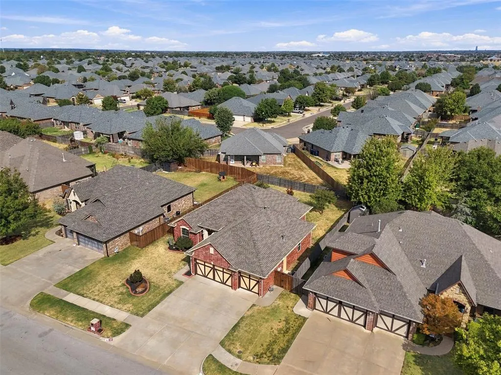 Photo 4 — 101 SW 174th Street, Oklahoma City, OK 73170