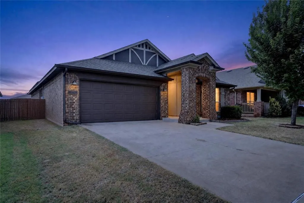 Front exterior — 10408 NW 35th Street, Yukon, OK 73099