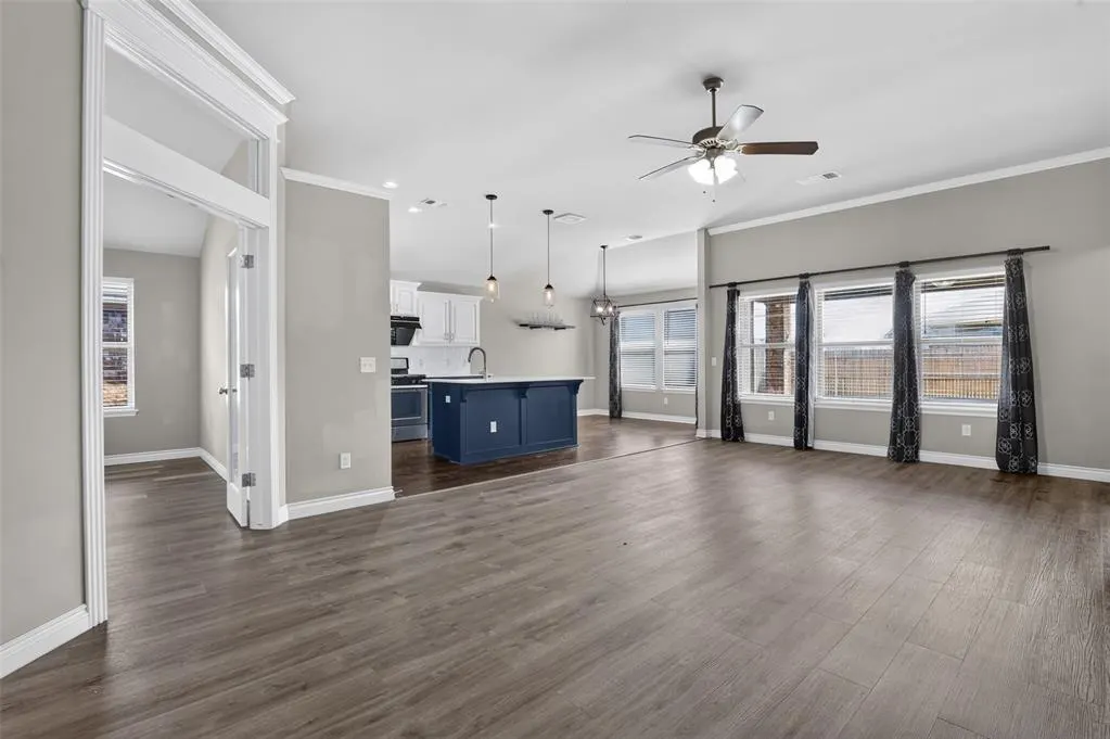 Photo 3 — 10408 NW 35th Street, Yukon, OK 73099
