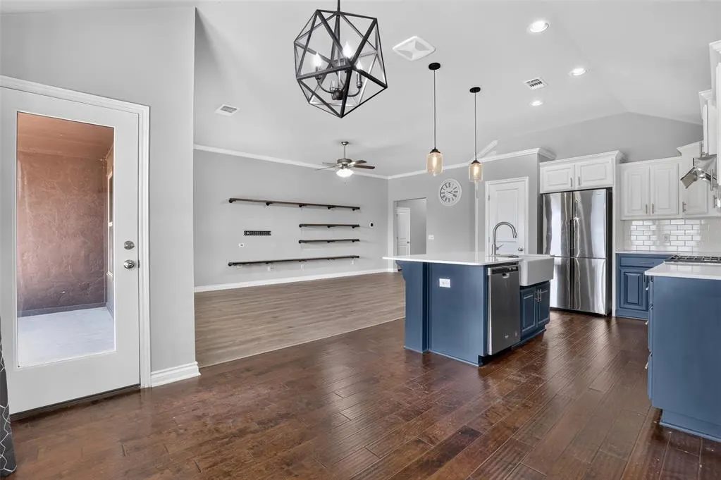 Photo 9 — 10408 NW 35th Street, Yukon, OK 73099