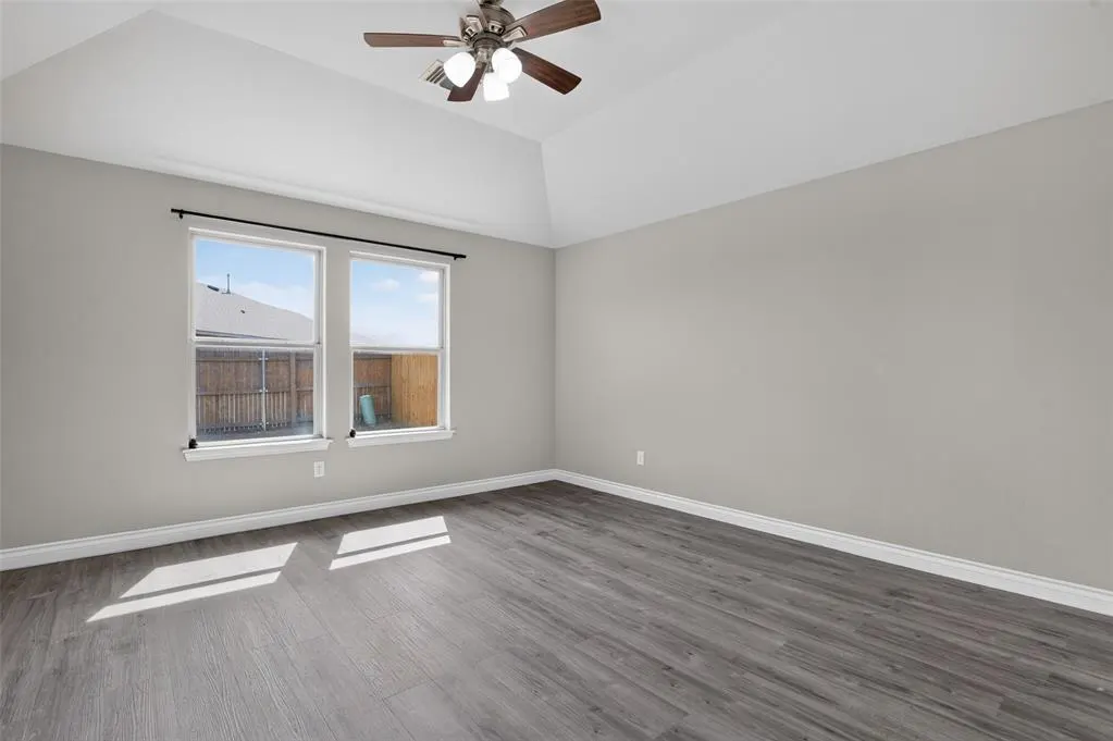 Photo 12 — 10408 NW 35th Street, Yukon, OK 73099