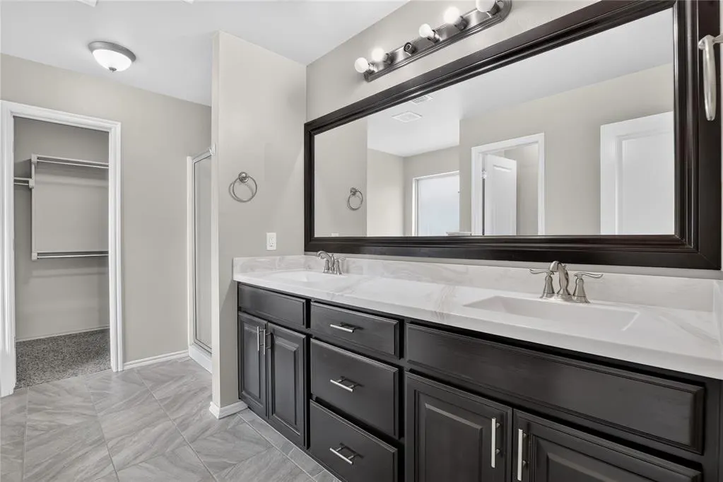 Photo 14 — 10408 NW 35th Street, Yukon, OK 73099