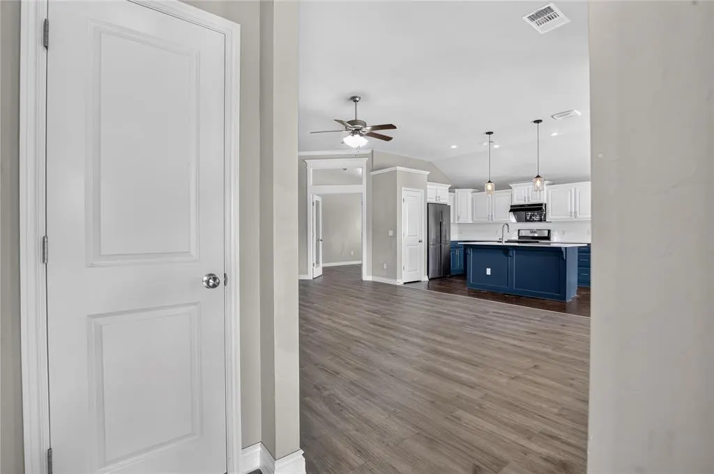 Photo 19 — 10408 NW 35th Street, Yukon, OK 73099