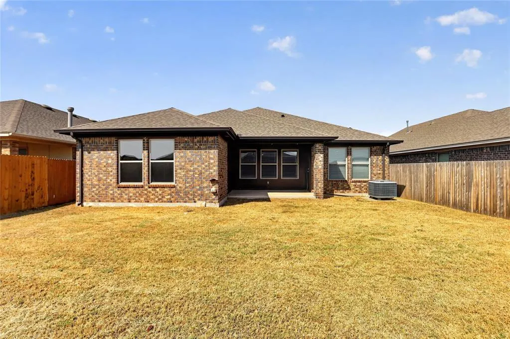 Photo 30 — 10408 NW 35th Street, Yukon, OK 73099