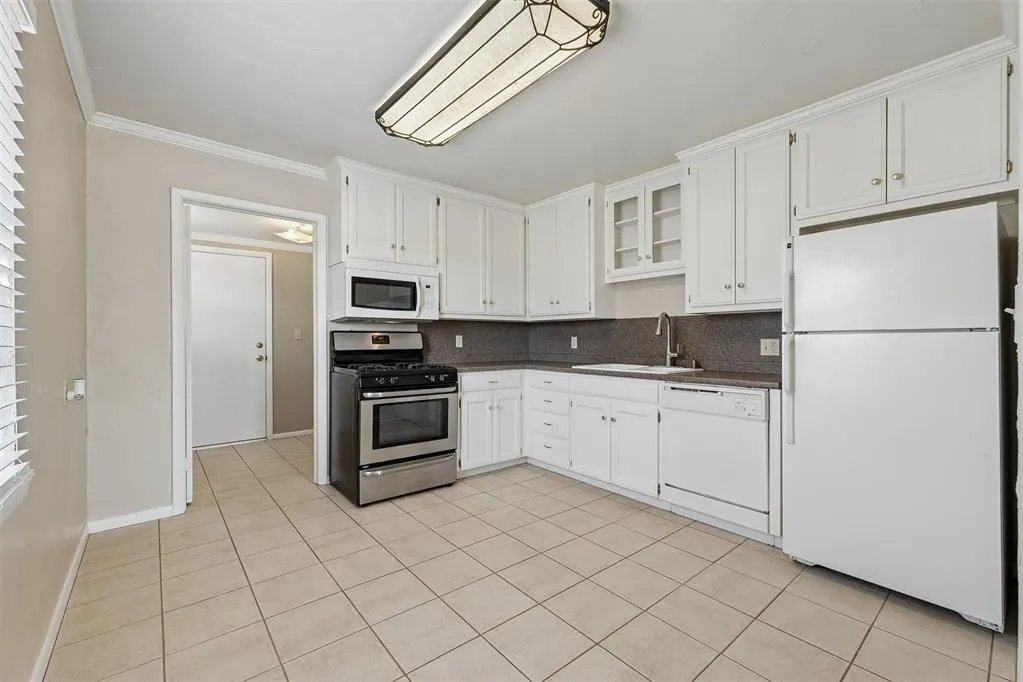 Photo 7 — 9219 NE 13th Street, Midwest City, OK 73130