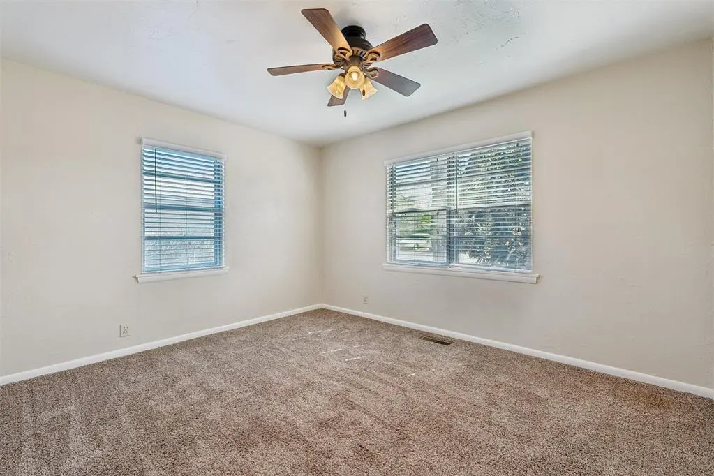 Photo 11 — 9219 NE 13th Street, Midwest City, OK 73130