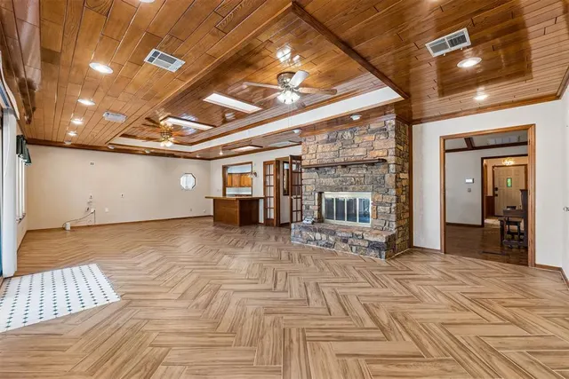 Photo 7 — 1909 N Graham Avenue, Oklahoma City, OK 73127