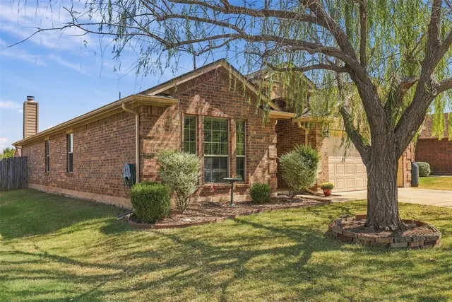 Photo 2 — 10416 Windway Avenue, Oklahoma City, OK 73162