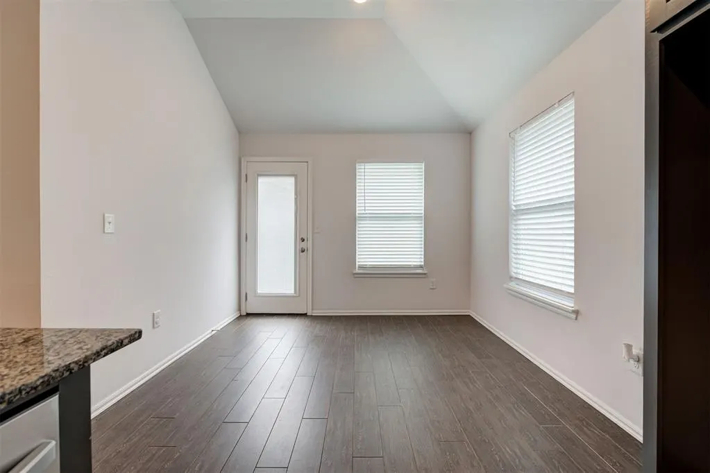 Photo 11 — 3717 Central Park Drive, Moore, OK 73160