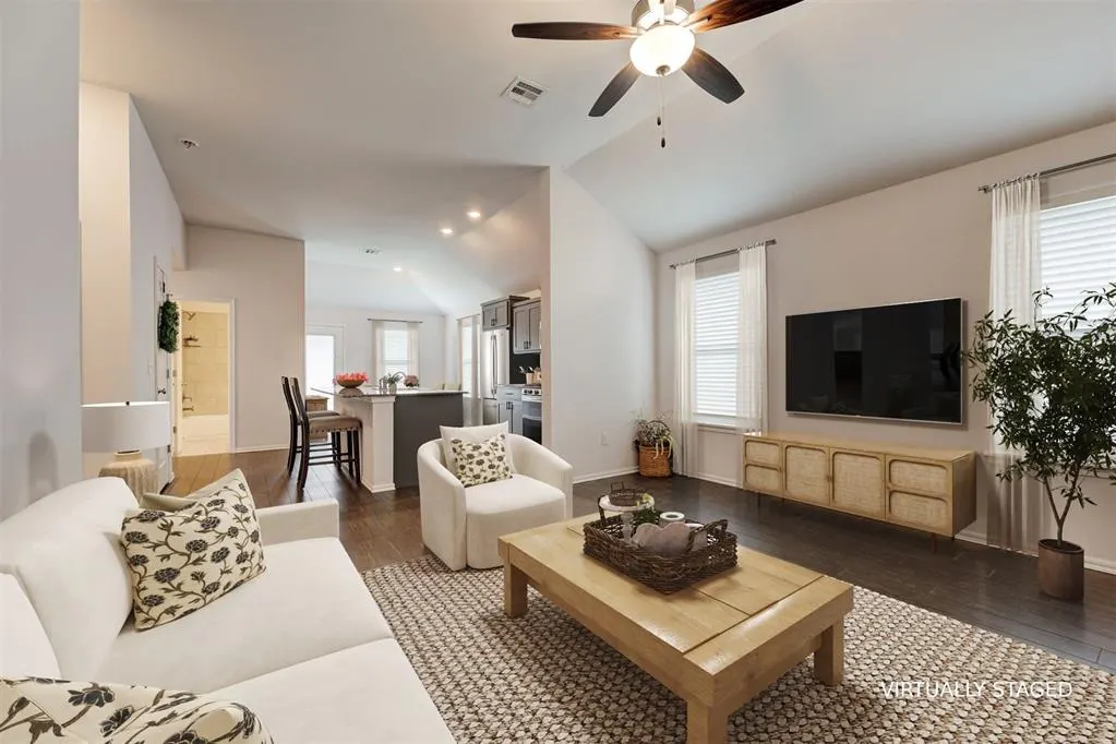 Photo 12 — 3717 Central Park Drive, Moore, OK 73160