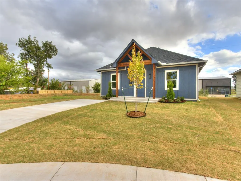 Photo 5 — 3724 SW SW 27th Place, Oklahoma City, OK 73108