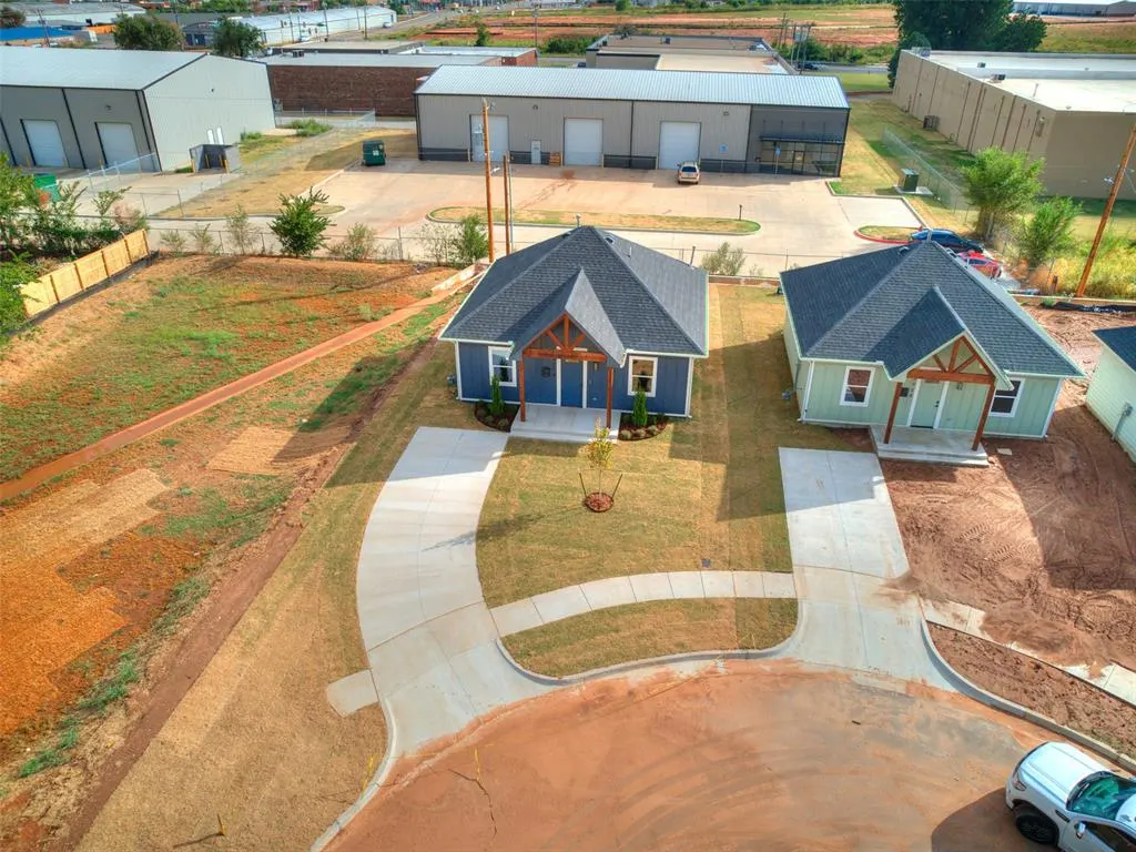 Photo 9 — 3724 SW SW 27th Place, Oklahoma City, OK 73108