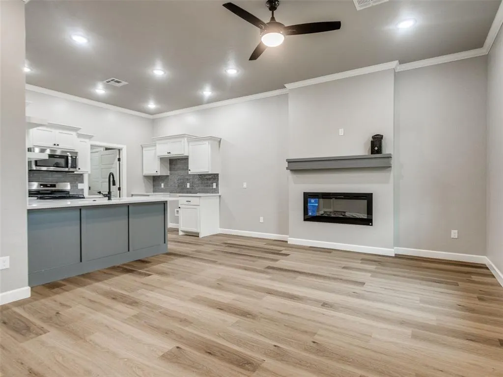 Photo 12 — 3724 SW SW 27th Place, Oklahoma City, OK 73108