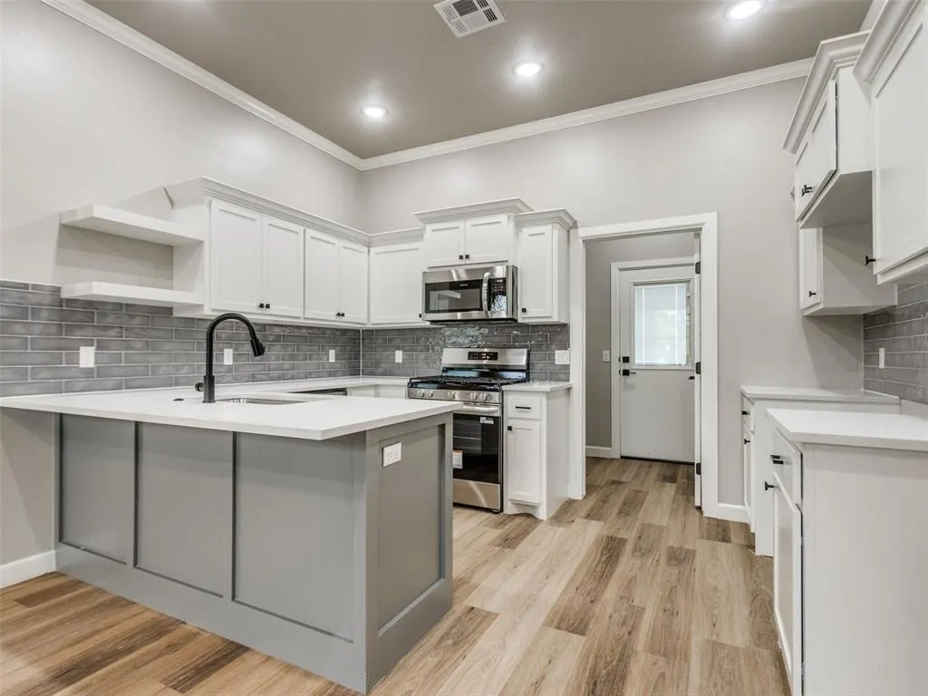 Photo 18 — 3724 SW SW 27th Place, Oklahoma City, OK 73108