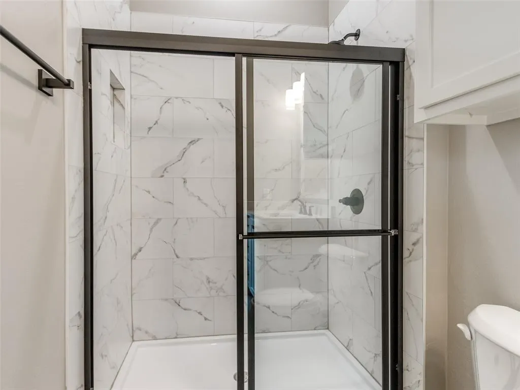 Photo 38 — 3724 SW SW 27th Place, Oklahoma City, OK 73108