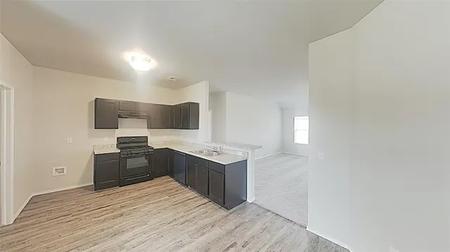 Photo 5 — 2009 W Antler Way, Mustang, OK 73064