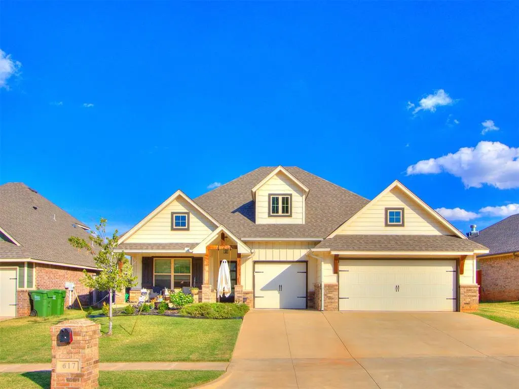 Photo 2 — 617 Side Track Road, Yukon, OK 73099