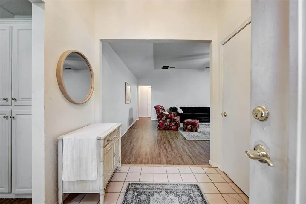 Photo 4 — 12405 Covey Creek Drive, Oklahoma City, OK 73142