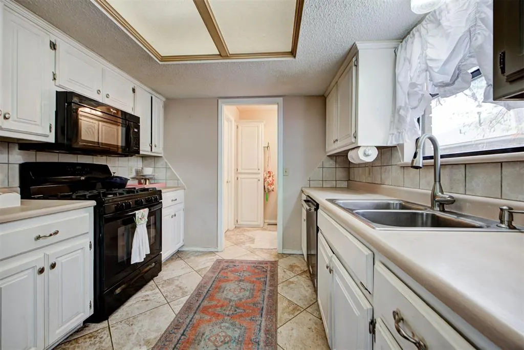 Photo 19 — 12405 Covey Creek Drive, Oklahoma City, OK 73142