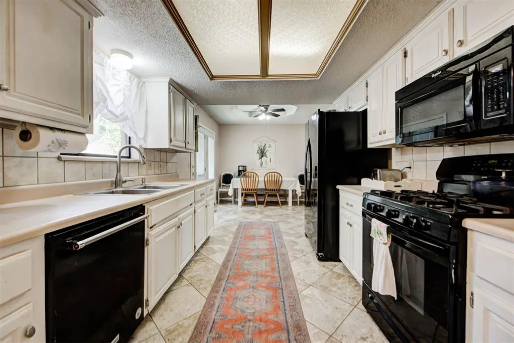 Photo 22 — 12405 Covey Creek Drive, Oklahoma City, OK 73142