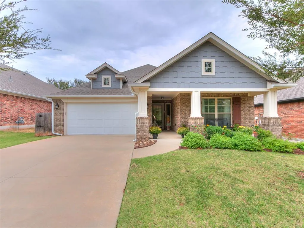 Front exterior — 6 Carat Drive, Yukon, OK 73099
