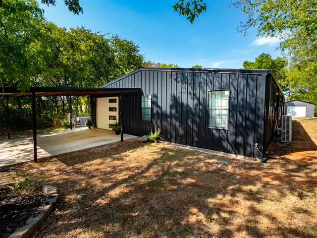 Photo 2 — 36606 Garretts Lake Road, Shawnee, OK 74804