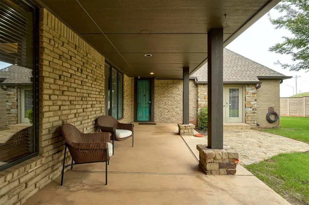 Photo 4 — 10744 N Ann Arbor Avenue, Oklahoma City, OK 73162
