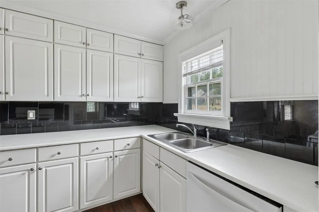 Photo 9 — 3108 NW Drexel Court, Oklahoma City, OK 73107