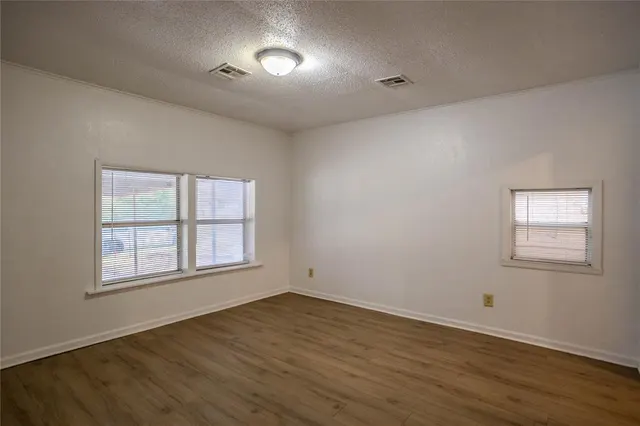 Photo 7 — 1113 Nowahy Avenue, Clinton, OK 73601