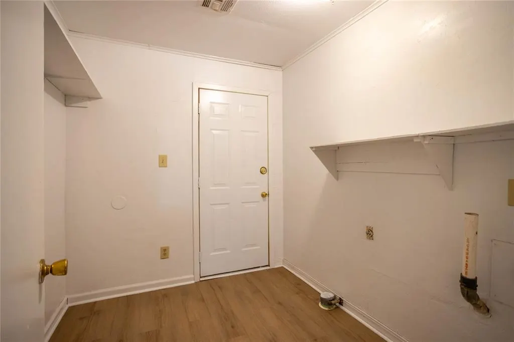 Photo 10 — 1113 Nowahy Avenue, Clinton, OK 73601