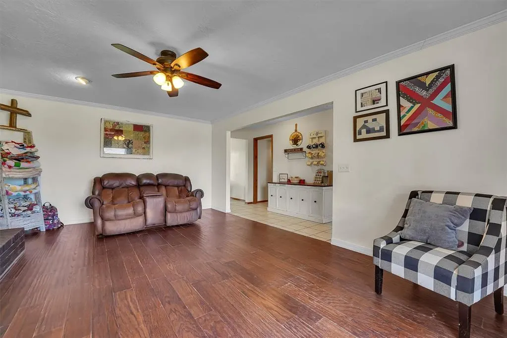Photo 6 — 320 Elkview Drive, Elk City, OK 73644