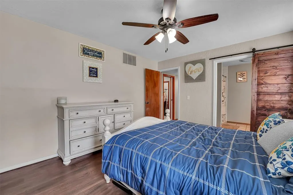 Photo 18 — 320 Elkview Drive, Elk City, OK 73644