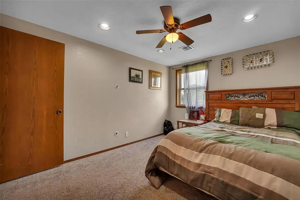 Photo 20 — 320 Elkview Drive, Elk City, OK 73644