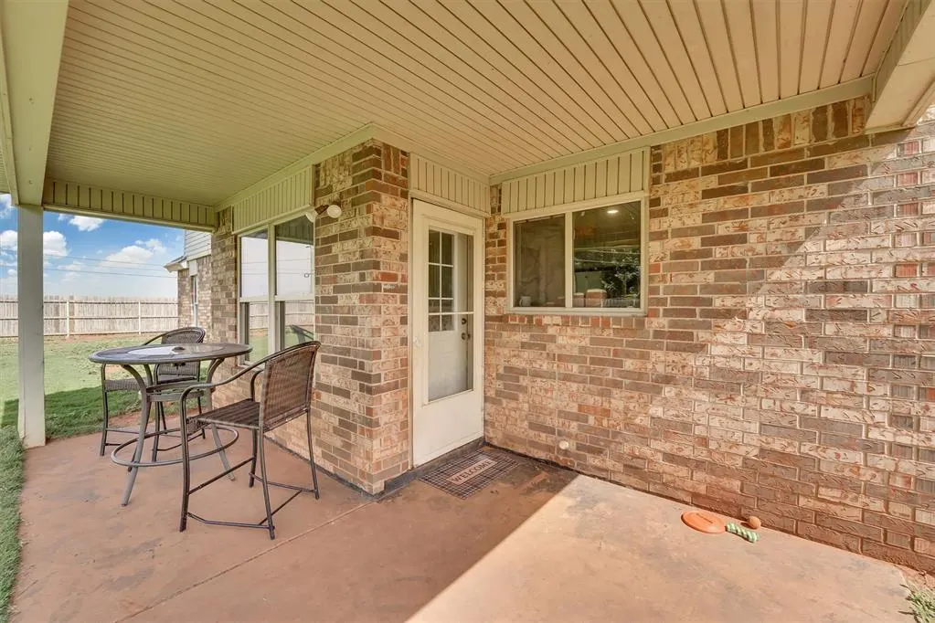 Photo 33 — 320 Elkview Drive, Elk City, OK 73644