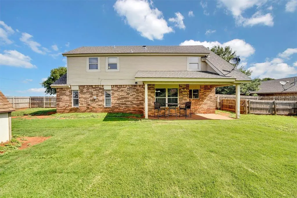 Photo 35 — 320 Elkview Drive, Elk City, OK 73644