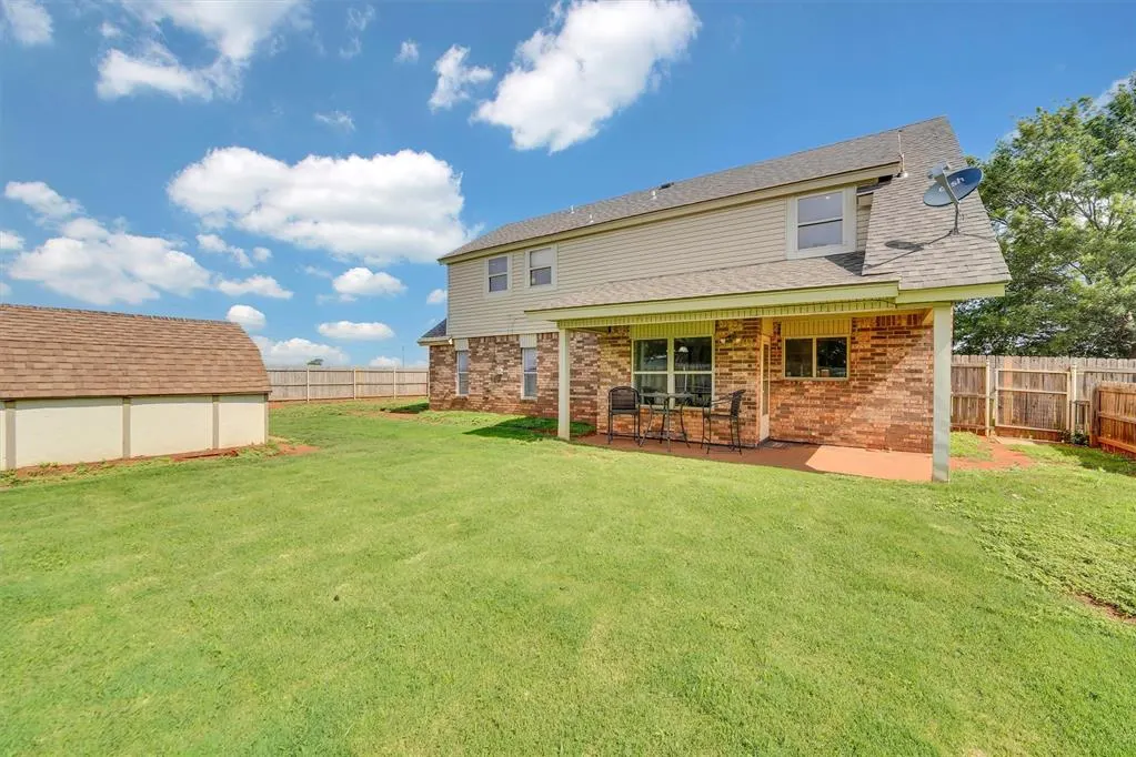Photo 37 — 320 Elkview Drive, Elk City, OK 73644